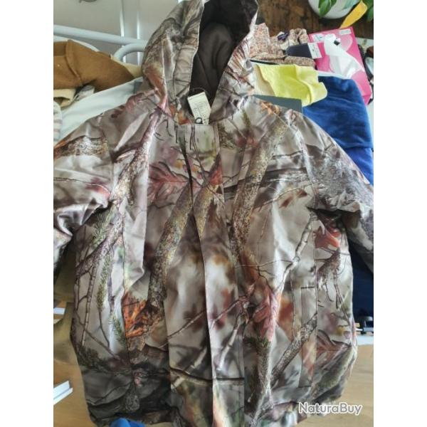 Veste chasse enfant camouflage impermeable 8 ans comme neuf