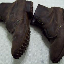 militaria ww1 ww2 indo? francais paire brodequin cuir modèle a identifier