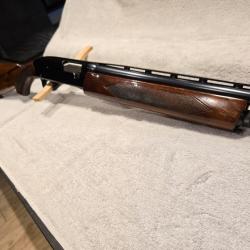 Fusil semi-automatique winschester cal.12 modèle 1400