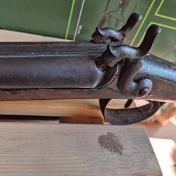 FUSIL JUXTAPOSE A PISTON AVEC BAGUETTE  D ORIGINE DE RECHARGEMENT