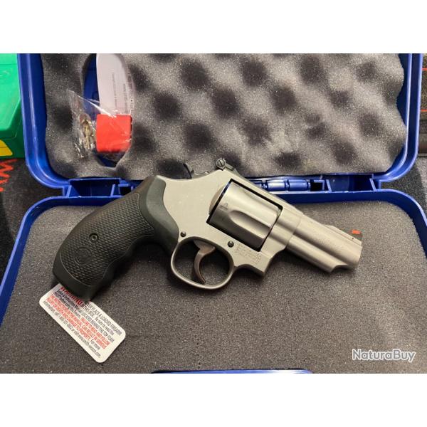 SMITH & WESSON 44 MAGNUM