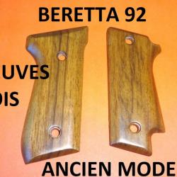 plaquettes NEUVES de pistolet BERETTA 92 ANCIEN MODELE - VENDU PAR JEPERCUTE (HU5)