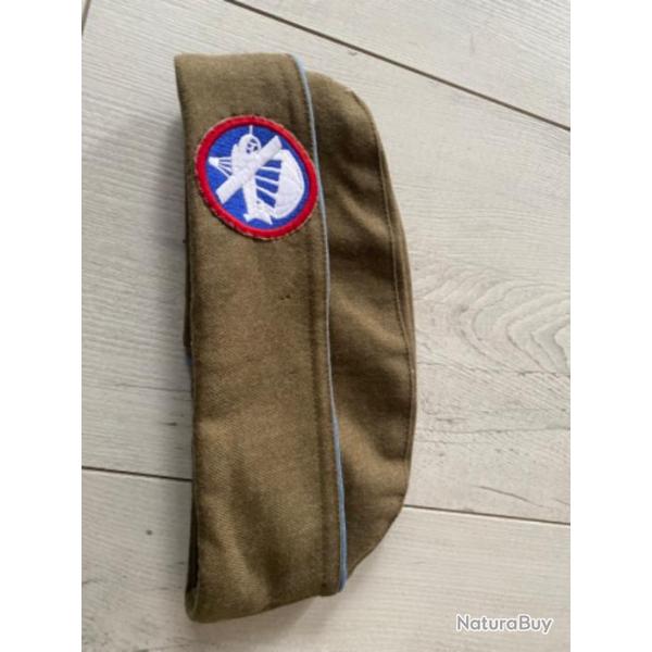 Calot laine airborne ww2 avec insigne