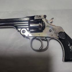 Revolver Forehan calibre 32 s e w sa er da état proche du neuf