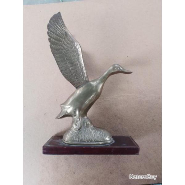 jolie sculpture canard en laiton deco