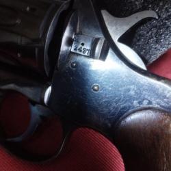 Colt Army US 1901  cal 38 lc Avec son Étui .