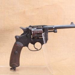 Revolver réglementaire Français modèle 1892