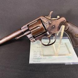 COLT modèle 1889 fabrication 1893 cal38lc.  UNE PAIRE DE PLAQUETTE NEUVE SERA FOURNIE