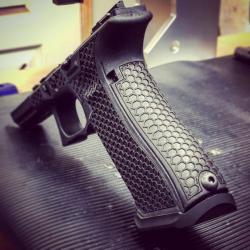 Personnalisation Glock - Stippling Laser - Intégral + modifications de pontet