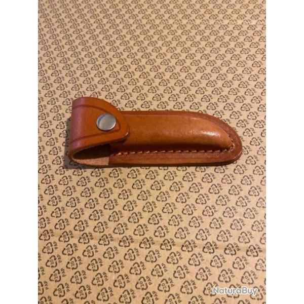 * ETUI  CUIR LAGUIOLE  11 CM  12 CM  124