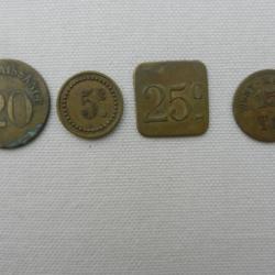 1 lot de 4 anciens jetons laiton