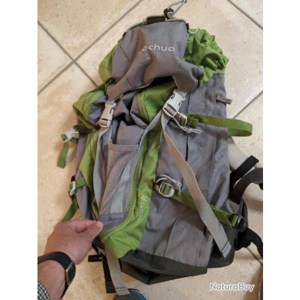 Sac  dos 40 litres Quechua neuf