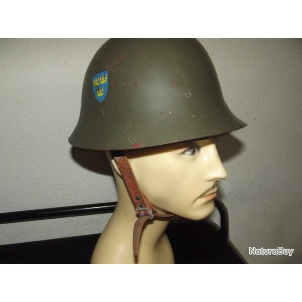 Casque Sudois WW2 dans son jus - Repeint en Vert/Olive (RARE)