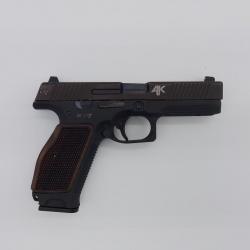 KALASHNIKOV SP-1.Version civil du pistolet russe le LEBEDEV PL14