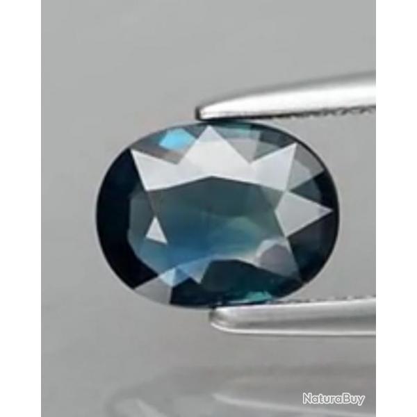 Saphir naturel bleu verdtre, 0.81 carats, coupe ovale, VVS, Madagascar (non chauff et non trait)