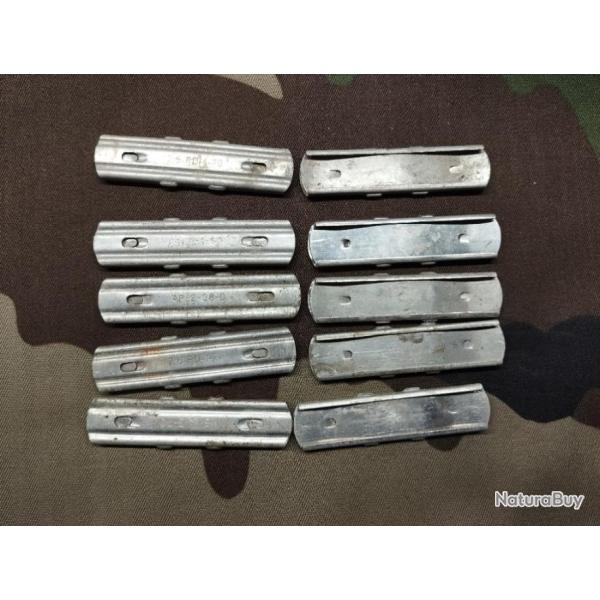 Lot de 10 clips MAS  pour cartouche 7.5 x 54 MAS 36 du 2 choix. A nettoyer