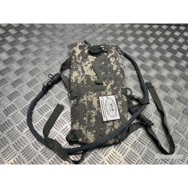 Sac  dos hydratation Extreme 2,5 L MFH camo camelbak