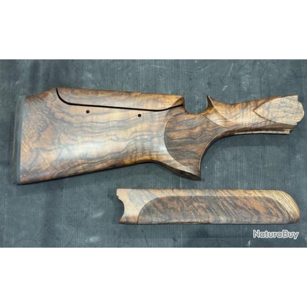 CROSSE BEAU BOIS AVEC BUSC RGLABLE + LONGUESSE : BERETTA DT10/ 11