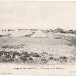 CPA MILITARIA  -  CAMP DE SISSONNE  -  À TRAVERS LE CAMP