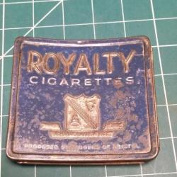 BOITE DE CIGARETTES ANGLAISE ROYALTY , METALLIQUE VIDE