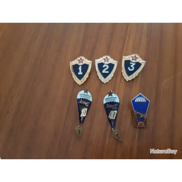 Lot d'insigne a identifier