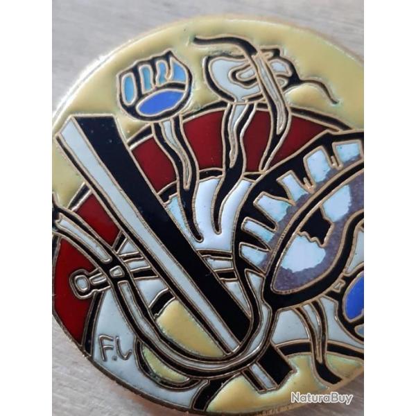 Exceptionnelle insigne broche pendentif maill sign de l'artiste Fernand Lger. Bijou trs rare.