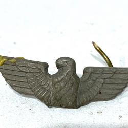 Ancien Insigne Militaire Allemand aigle de casquette dénazifié ww2