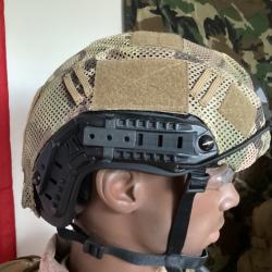 Casque balistique noir taille L .