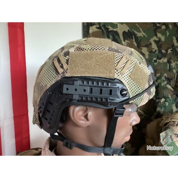 Casque balistique noir taille L .