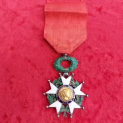 Médaille chevalier légion d'honneur en argent 4