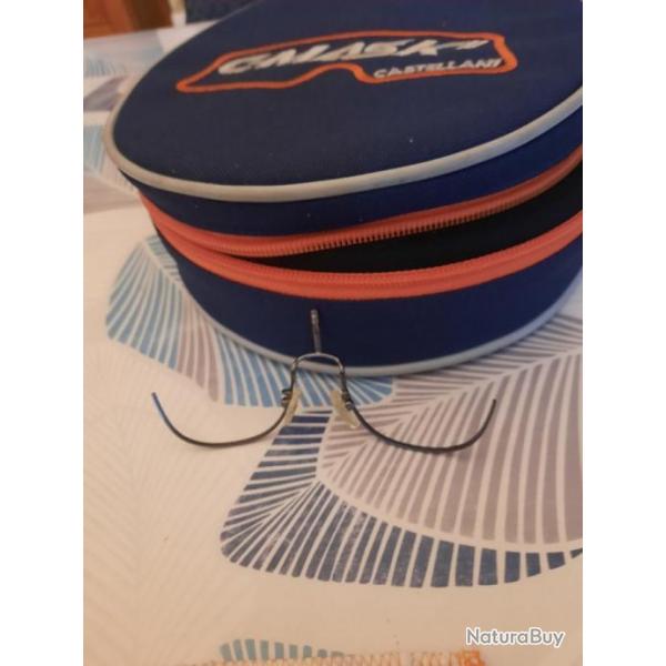 Vends ensemble lunette castellani,monture plus 5 masques plus insertion pour verres correcteurs.