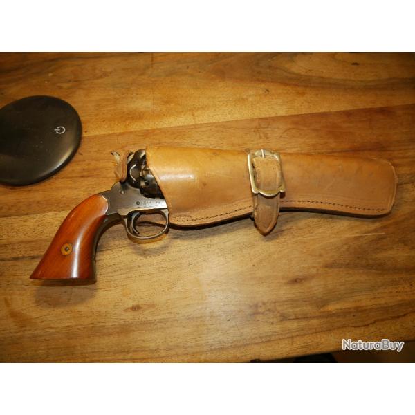 Rplique UBERTI de REMINGTON 1858 NEW ARMY avec holster GIL Holster