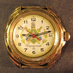 Montre-bracelet mécanique soviétique d'origine VOSTOK - Frontière 1980s men wrist watch