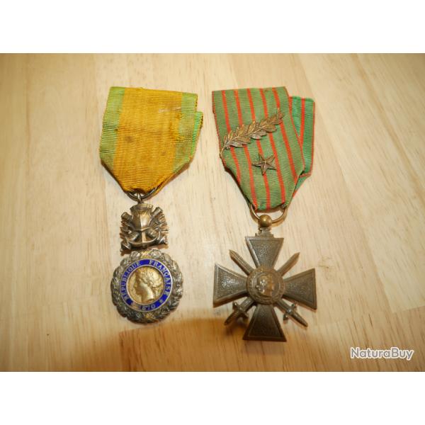 Lot de mdailles Franaises d'un poilu WW1 dont croix de guerre avec clou et palme