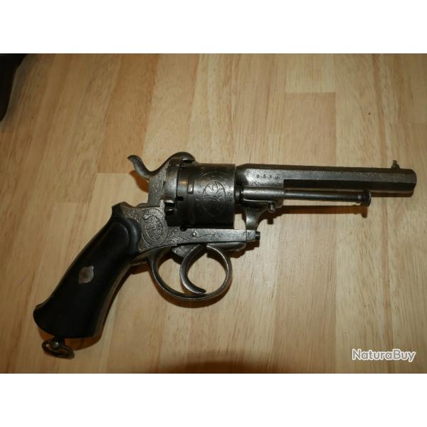 Revolver  broche en 9mm modle  pontet mcanique  rviser (ressort de rappel et double action hs)