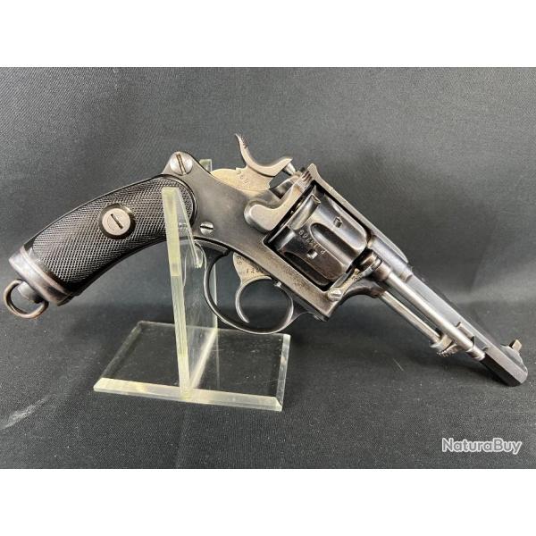 REVOLVER SUISSE 1882 1er modle cal 7.5swiss