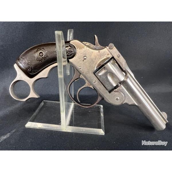 IVER JOHNSON cal 32sw short avec coup de poing