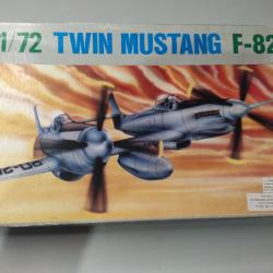 Maquette 39/45 avion Américain Twin Mustang F-82 échelle 1/72.