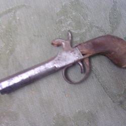 pistolet à percussion long. 17,7   cm