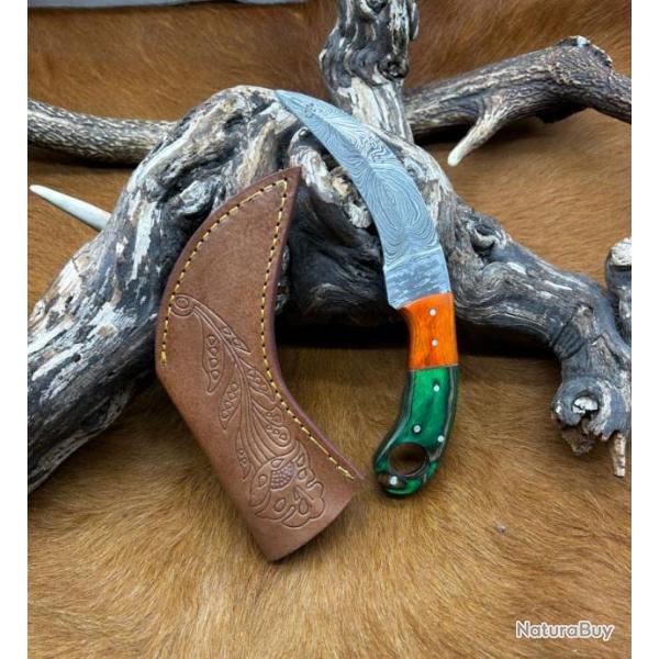 Couteau Karambit Lame Acier DAMAS 256couches manche en bois d'Olivier FabricationArtisanal Rf K39