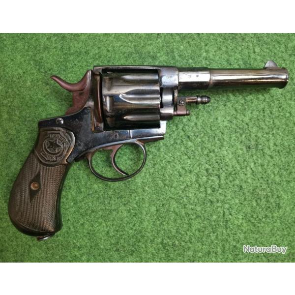 Rare revolver FRANCISCO ARIZMENDI - Calibre 8mm 92 - Barillet 9 coups (Occasion bon tat gnral)