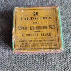 Rare boite d'origine vide en carton pour 25 cartouches Révolver Réglementaire 1892 à poudre seule