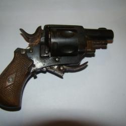 REVOLVER PETIT 320