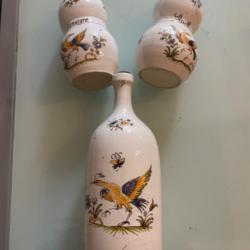 Bouteilles signé Moustier avec petite bouteille huile et vinaigre le lot de 3 il sont signés