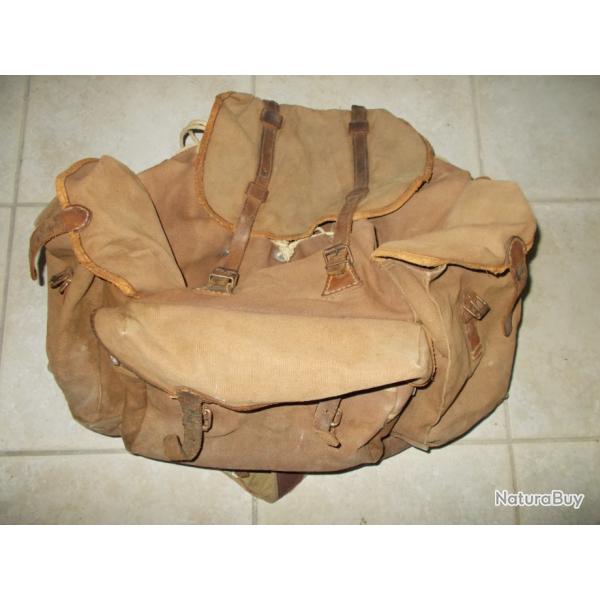 ancien sac  dos militaria militaire ww2 1939 1945 toile kaki cuir armature fer style resistance