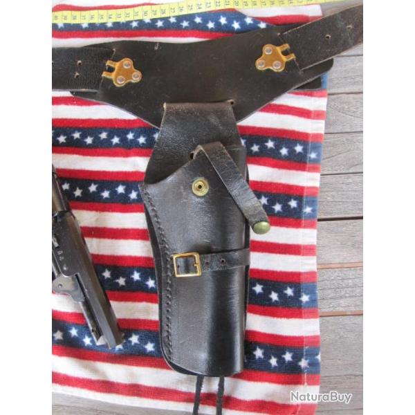 ORIGINAL  HOLSTER BUSCADEROS MADE IN CANADA