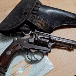 Très bon Revolver 1882 suisse cal 7.5