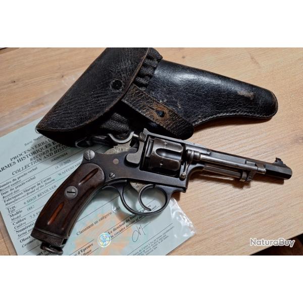 Trs bon Revolver 1882 suisse cal 7.5