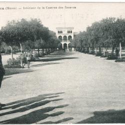 CPA MILITARIA  -  CASABLANCA (MAROC)  -  INTÉRIEUR DE LA CASERNE DES ZOUAVES