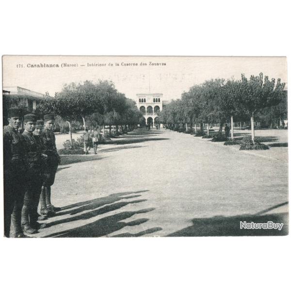 CPA MILITARIA  -  CASABLANCA (MAROC)  -  INTRIEUR DE LA CASERNE DES ZOUAVES